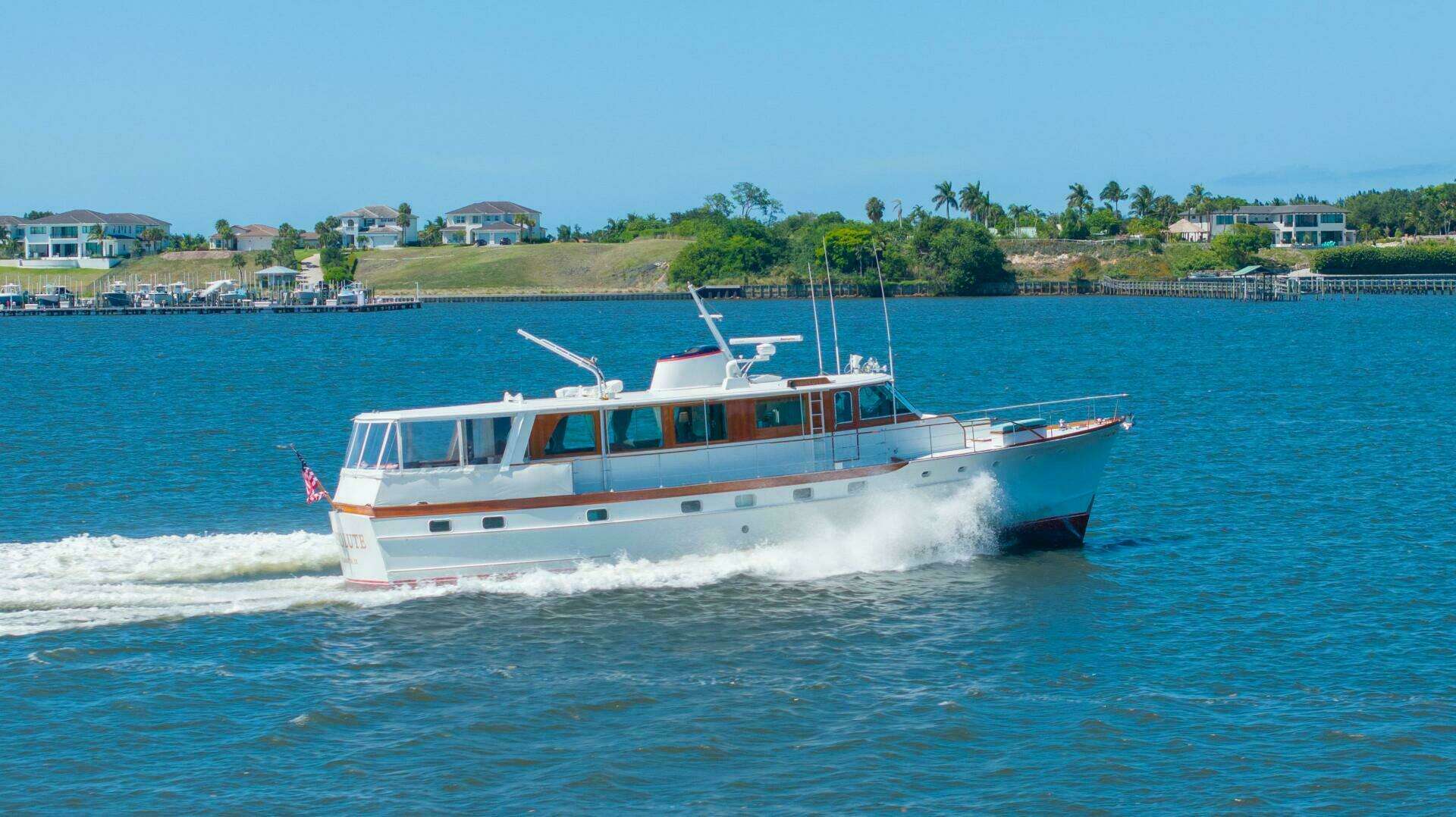 1970 Trumpy Houseboat - Image 43