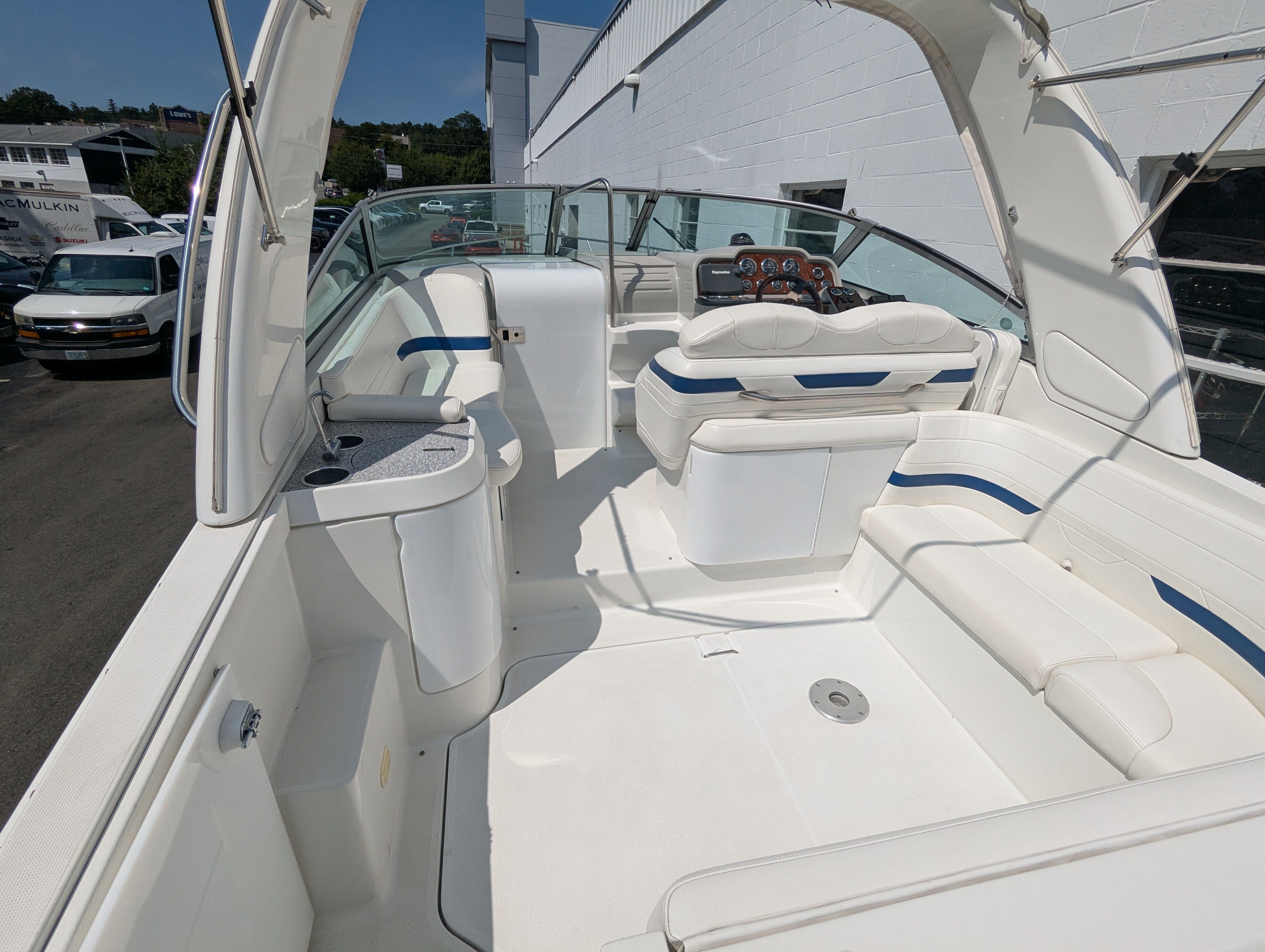 2005 Formula 27 Performance Cruiser - 11