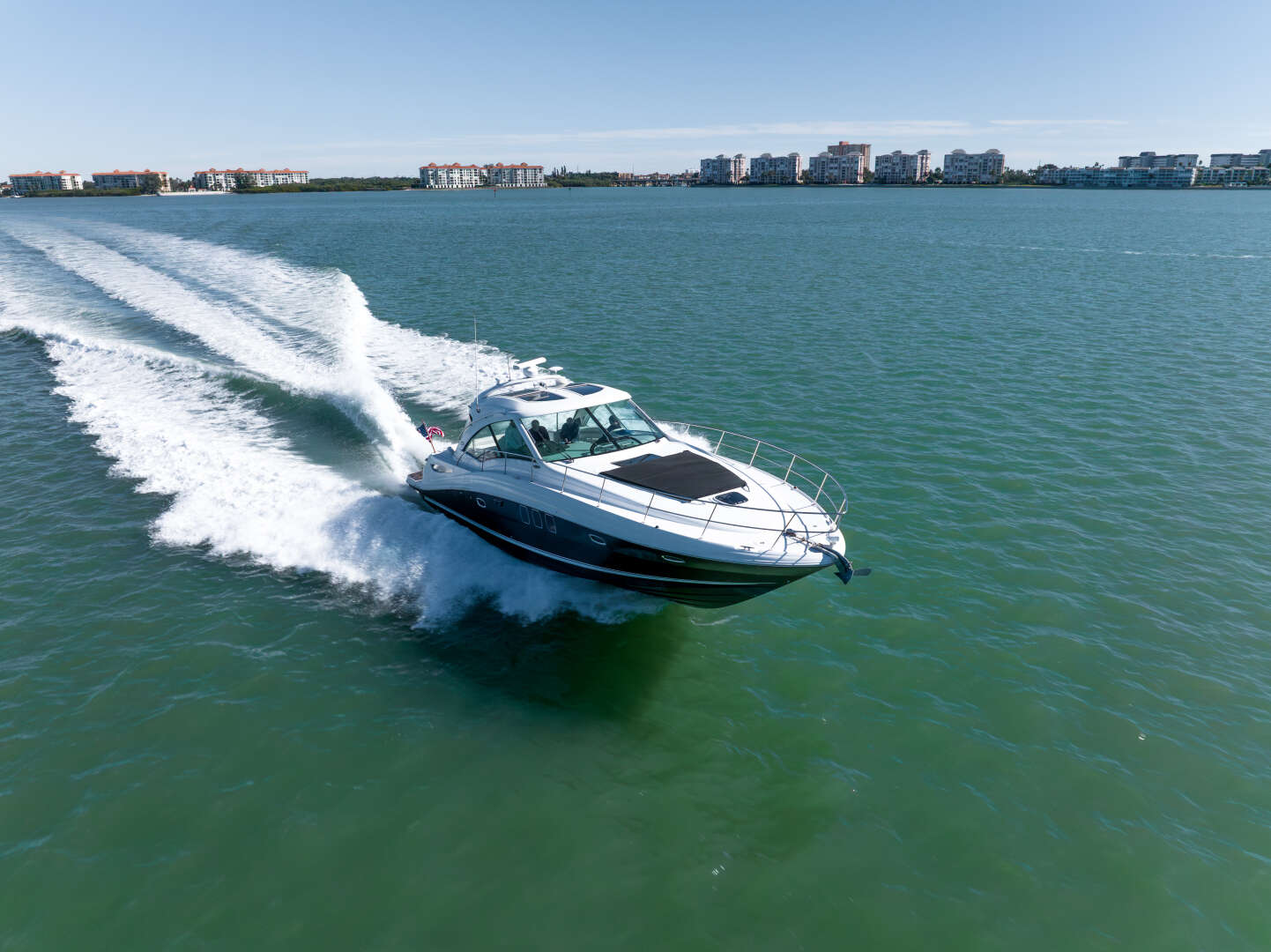 2010 Sea Ray 50 SUNDANCER - Image 40