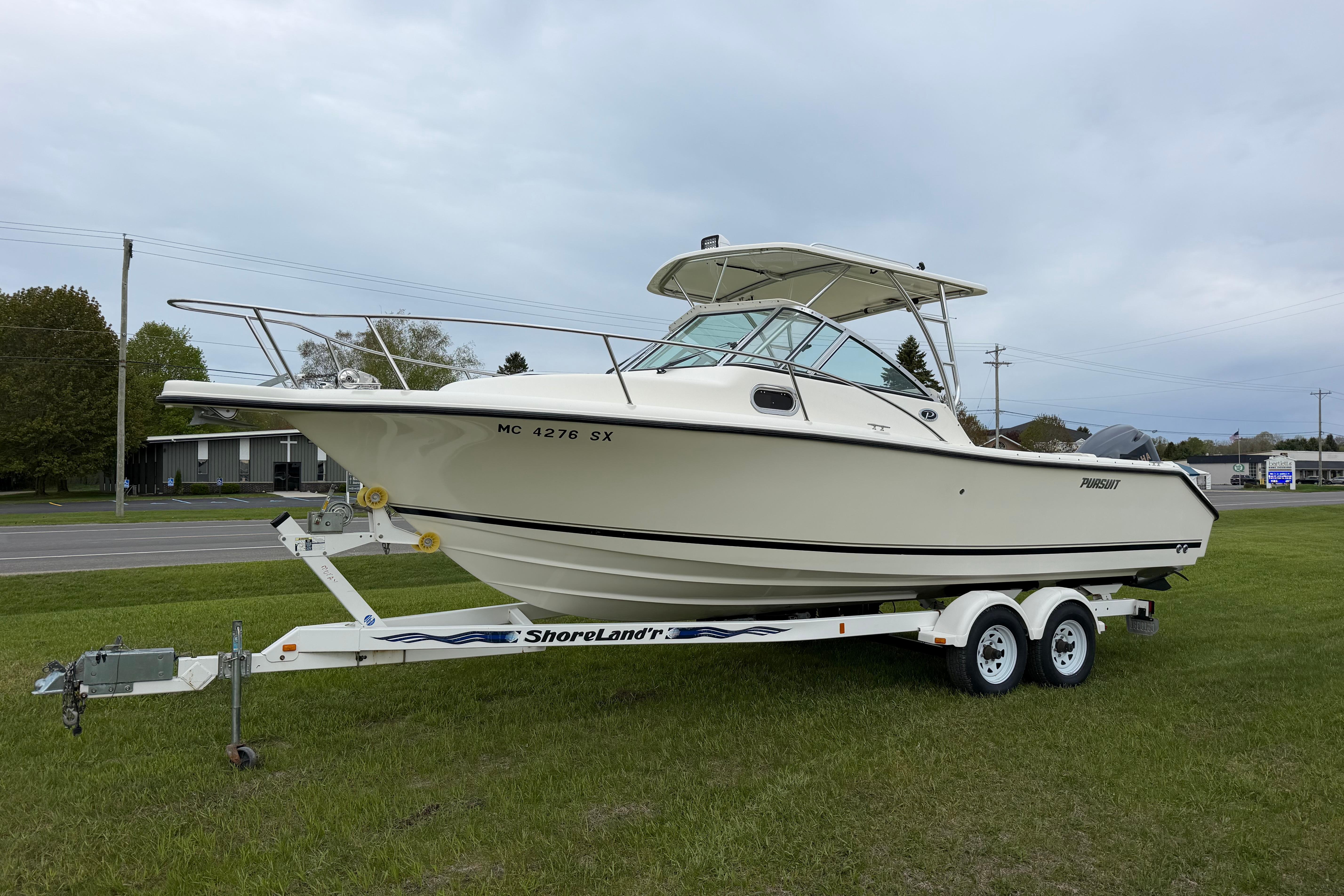 2006 Pursuit 2570 Offshore