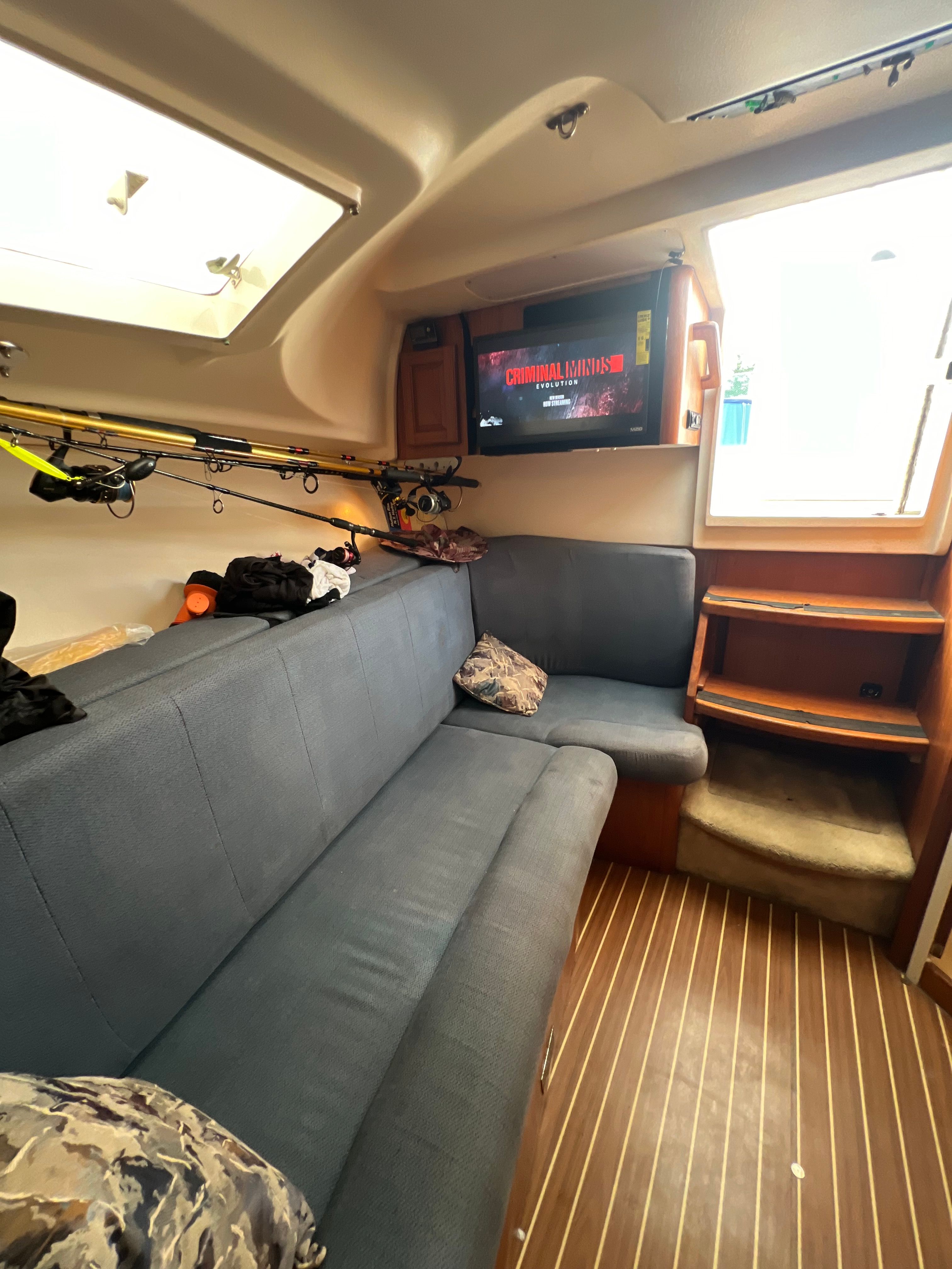1998 Luhrs 32 - 41