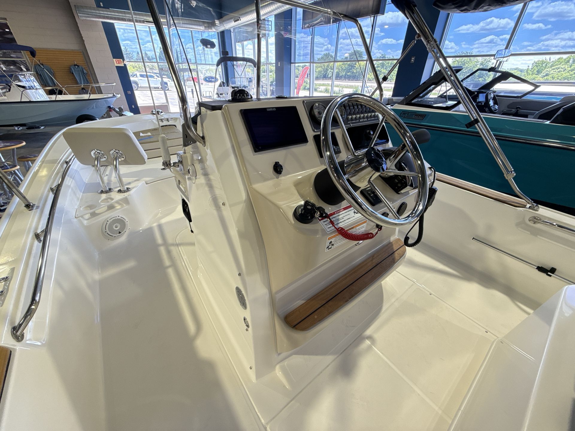 2026 Boston Whaler 210 Montauk - 10