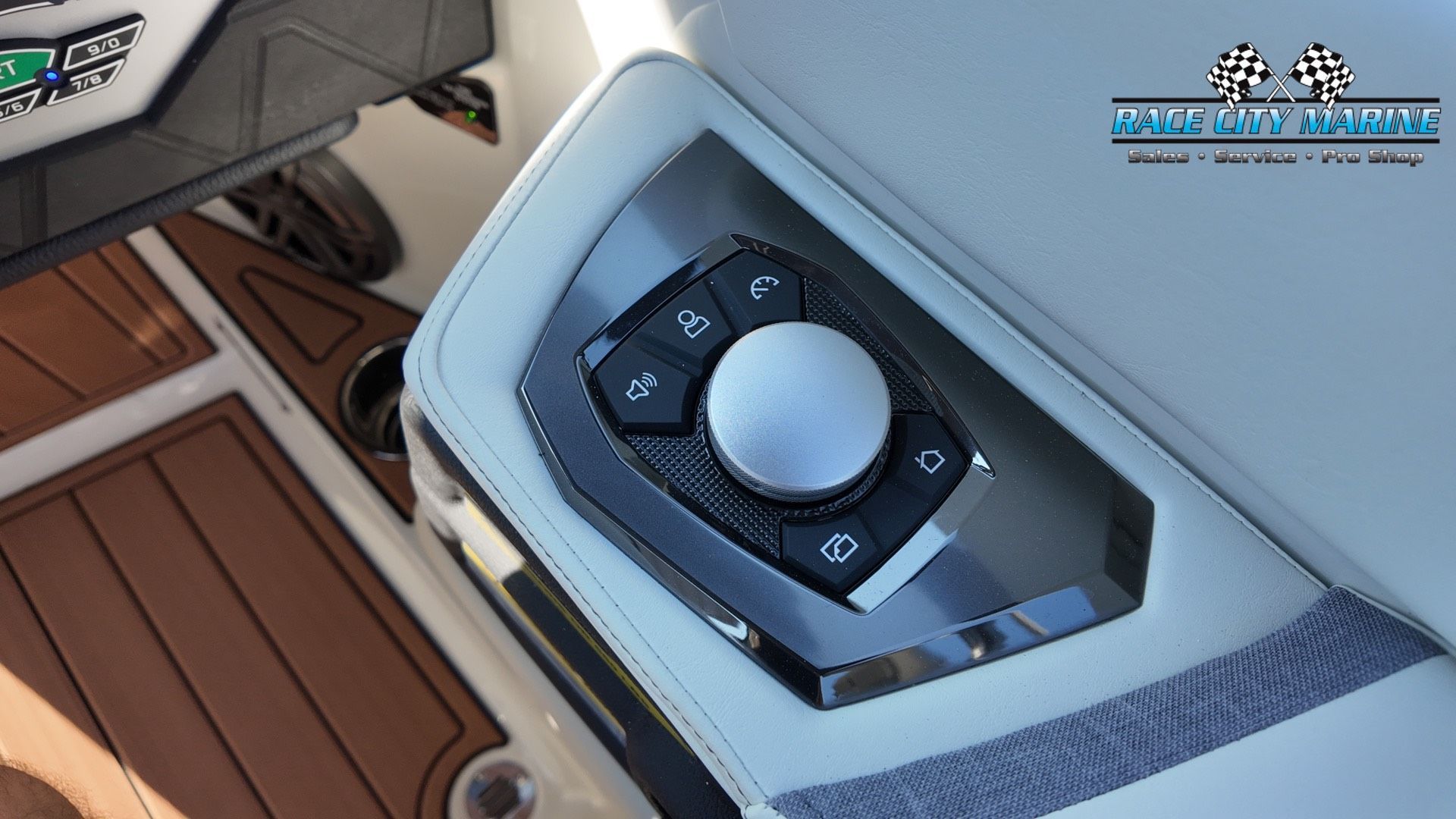 2026 Nautique GS24 - 31