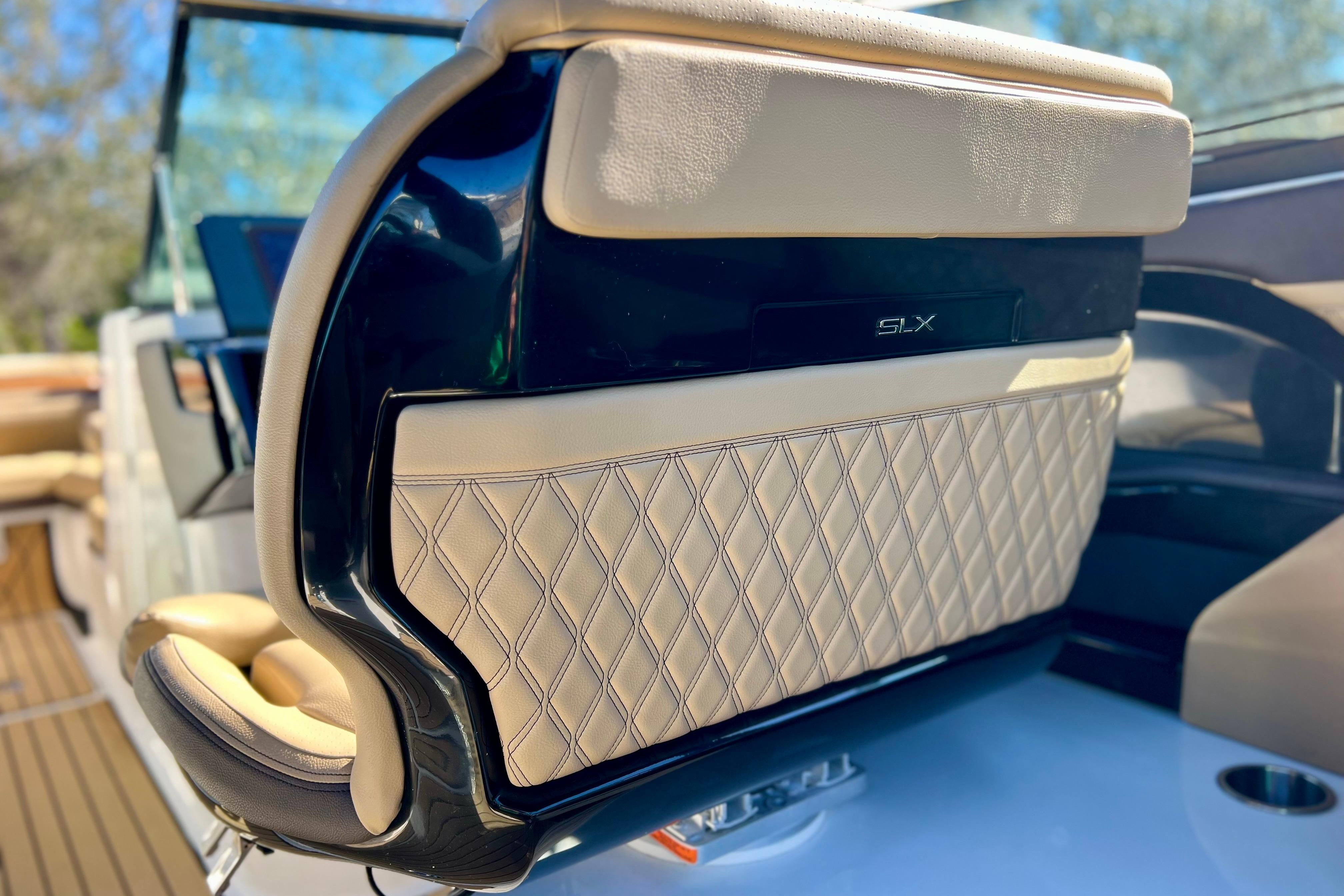 2023 Sea Ray SLX 280 - 67