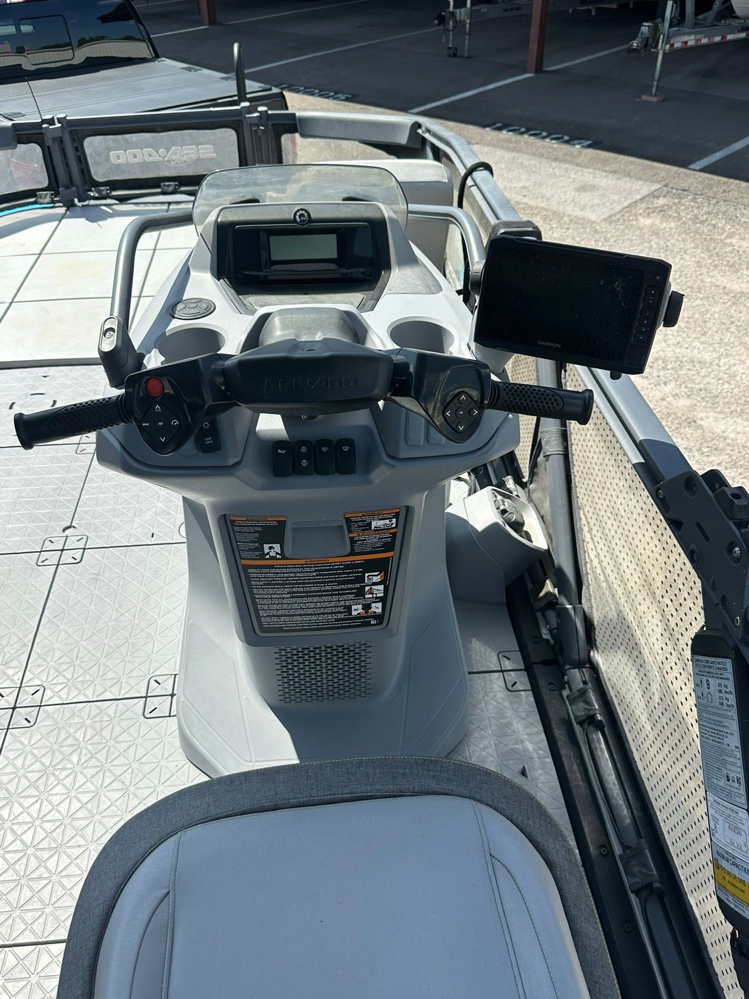 The image shows the helm of a 2023 Sea-Doo 21 SWITCH SPORT.