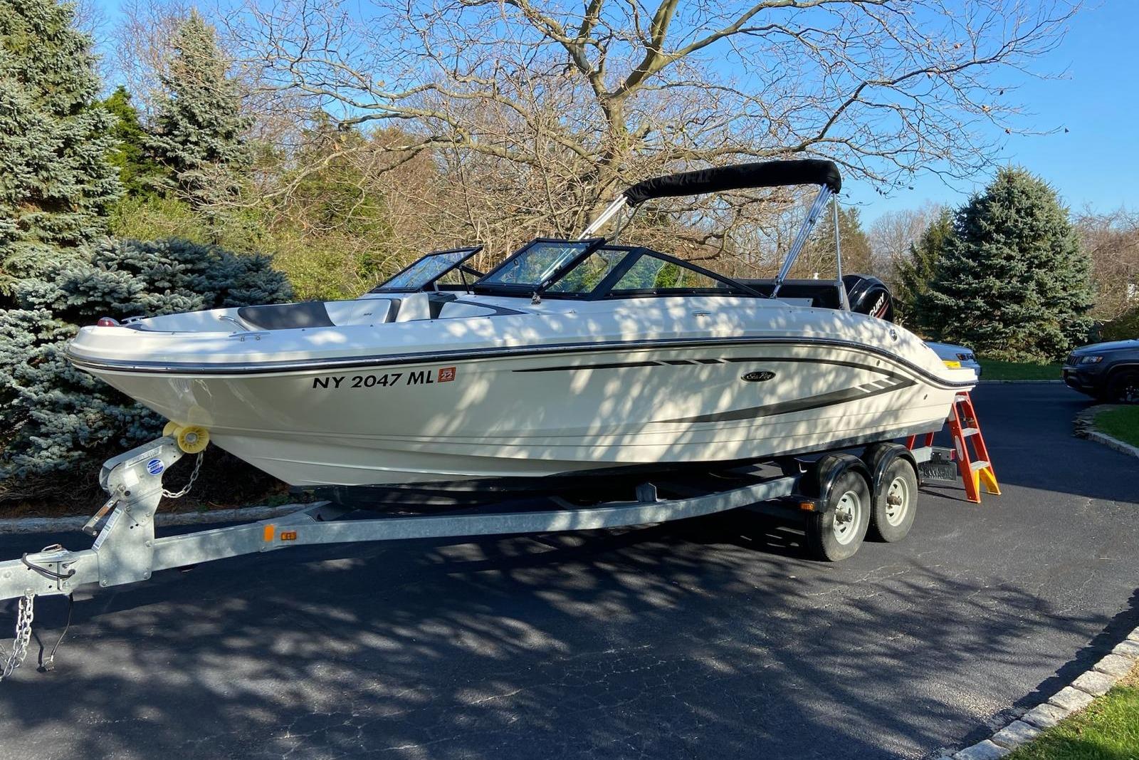 2016 Sea Ray SPX 210 Outboard