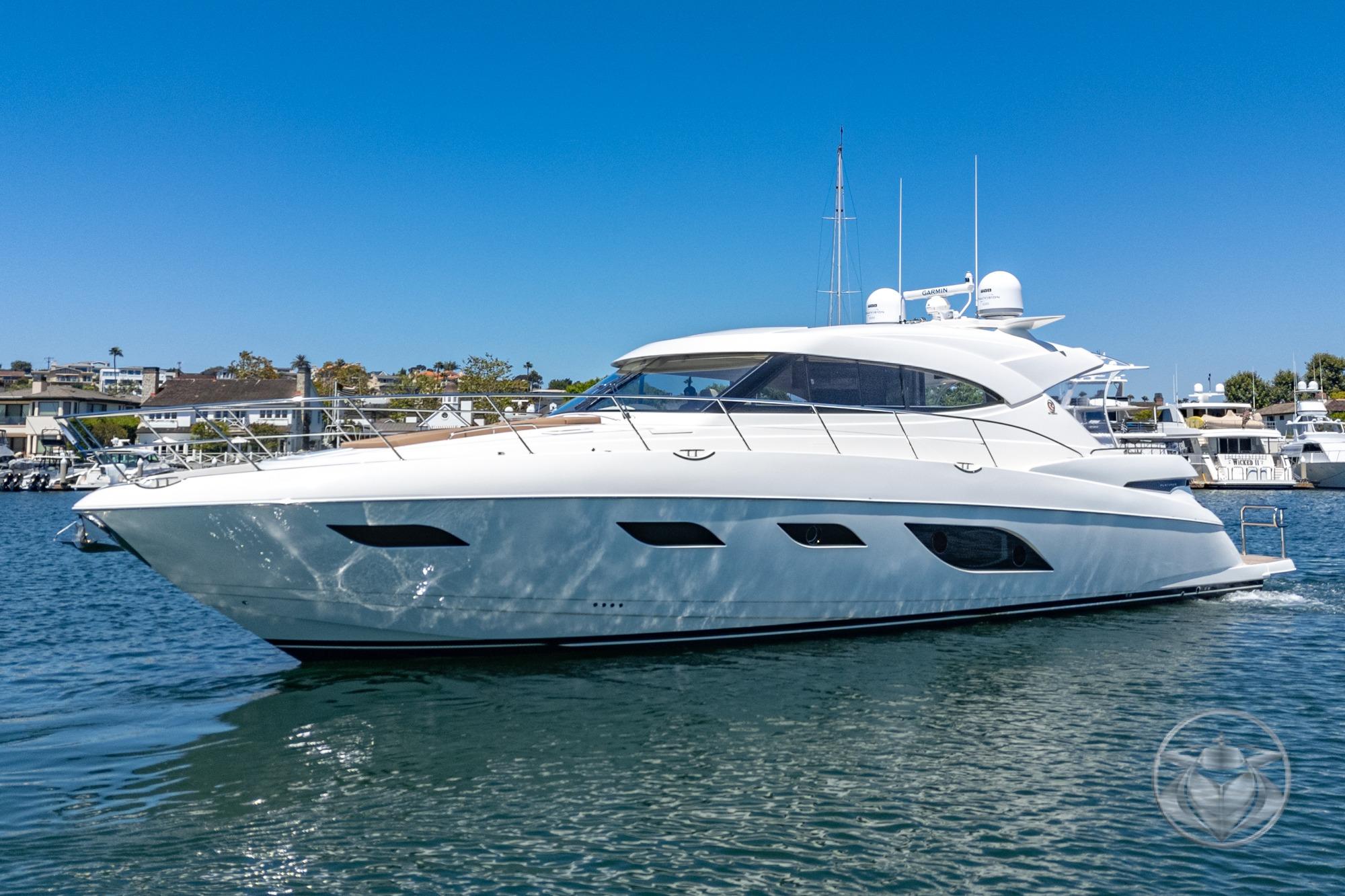 2026 Riviera 6000 Sport Yacht Platinum Edition