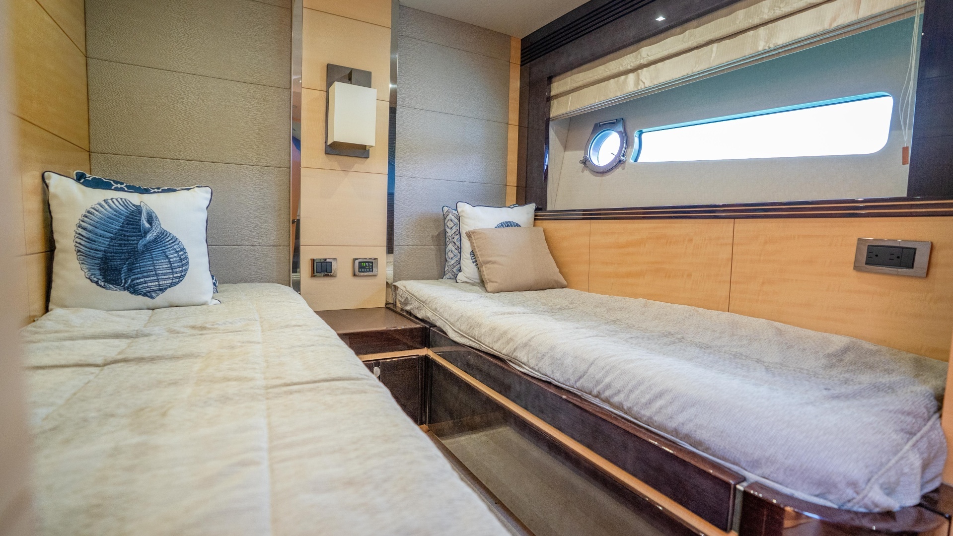 2014 Sunseeker 68' Sport Yacht - Image 48