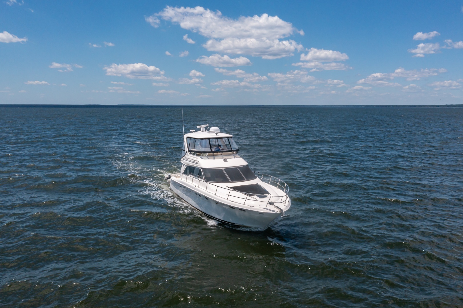 2004 Sea Ray 480 Sedan Bridge - Image 9