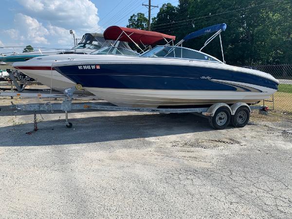 2000 Sea Ray 210 Bow Rider