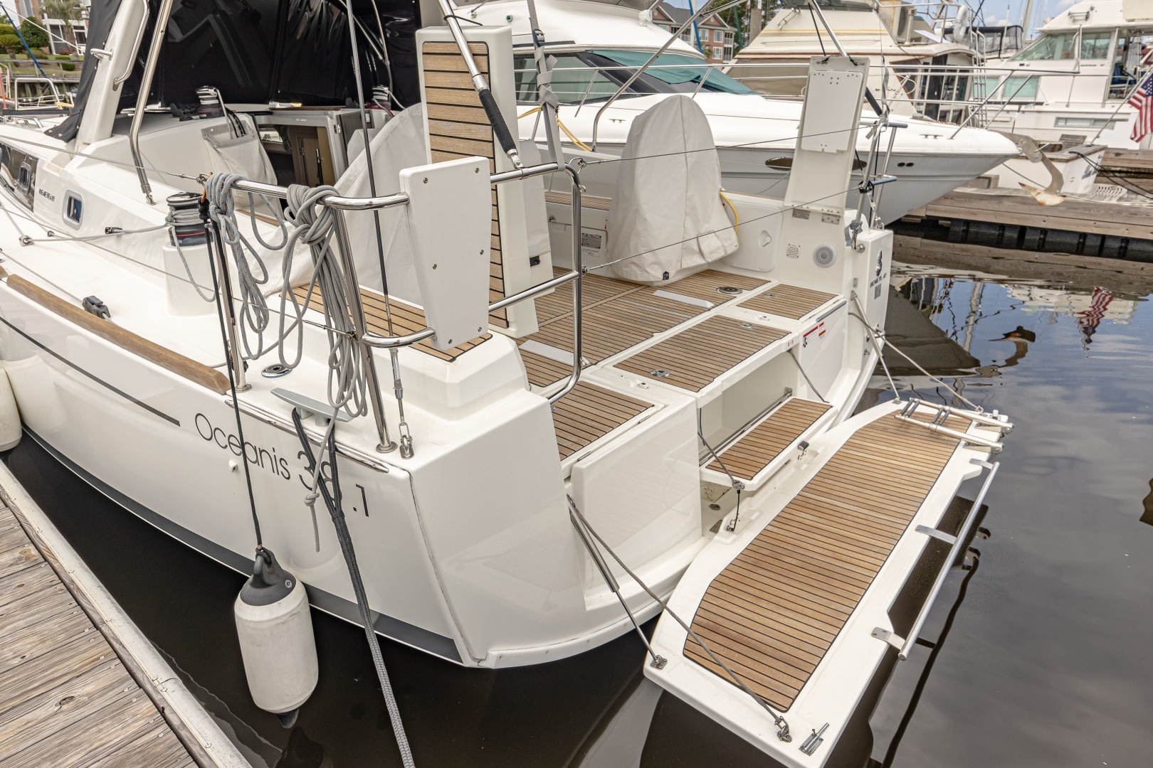2023 Beneteau 38.1 - Image 14