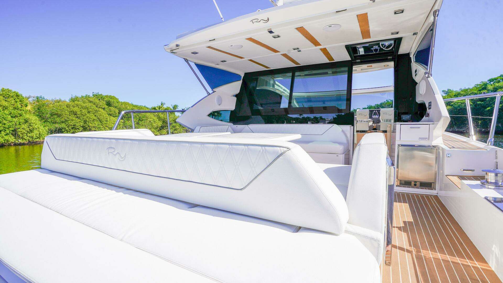 2019 Rio Yachts Colorado 56 - Image 7