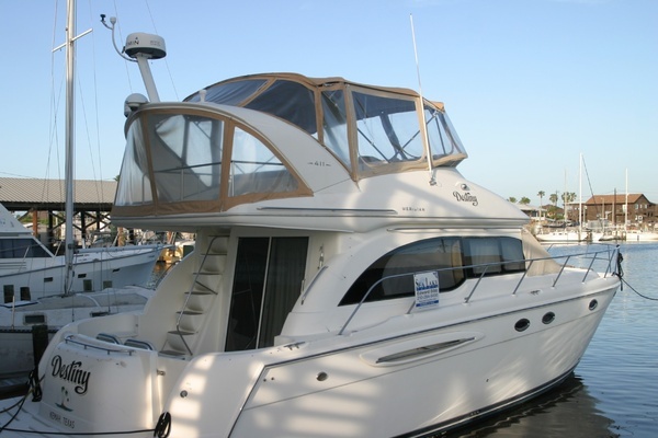 2005 Meridian 411 Sedan