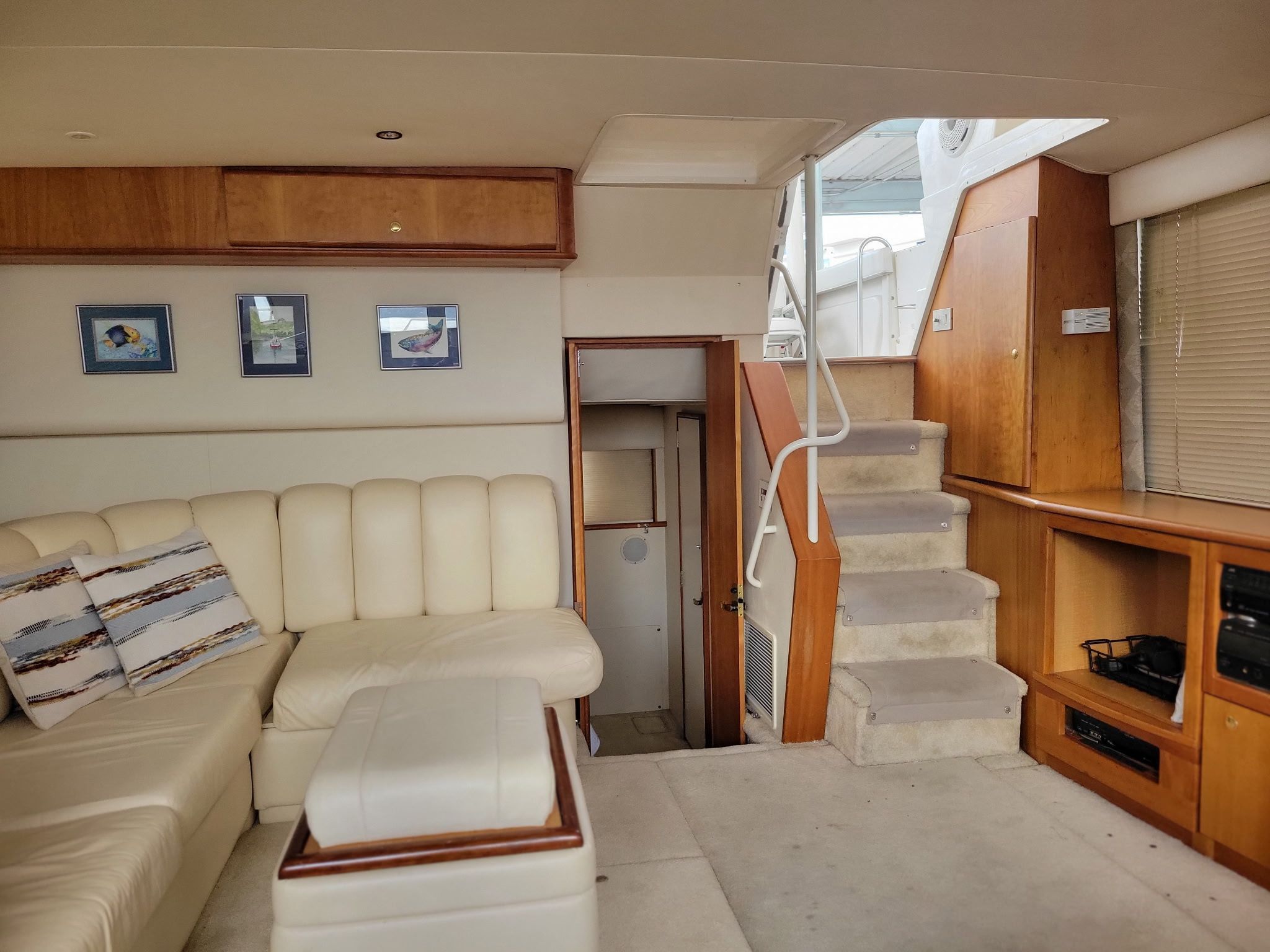 1999 Silverton 392 Motor Yacht - 14