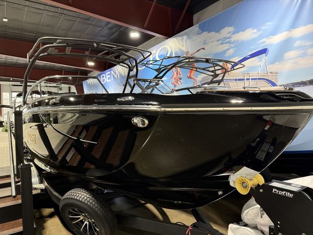 2026 Yamaha Boats 255XD - 2