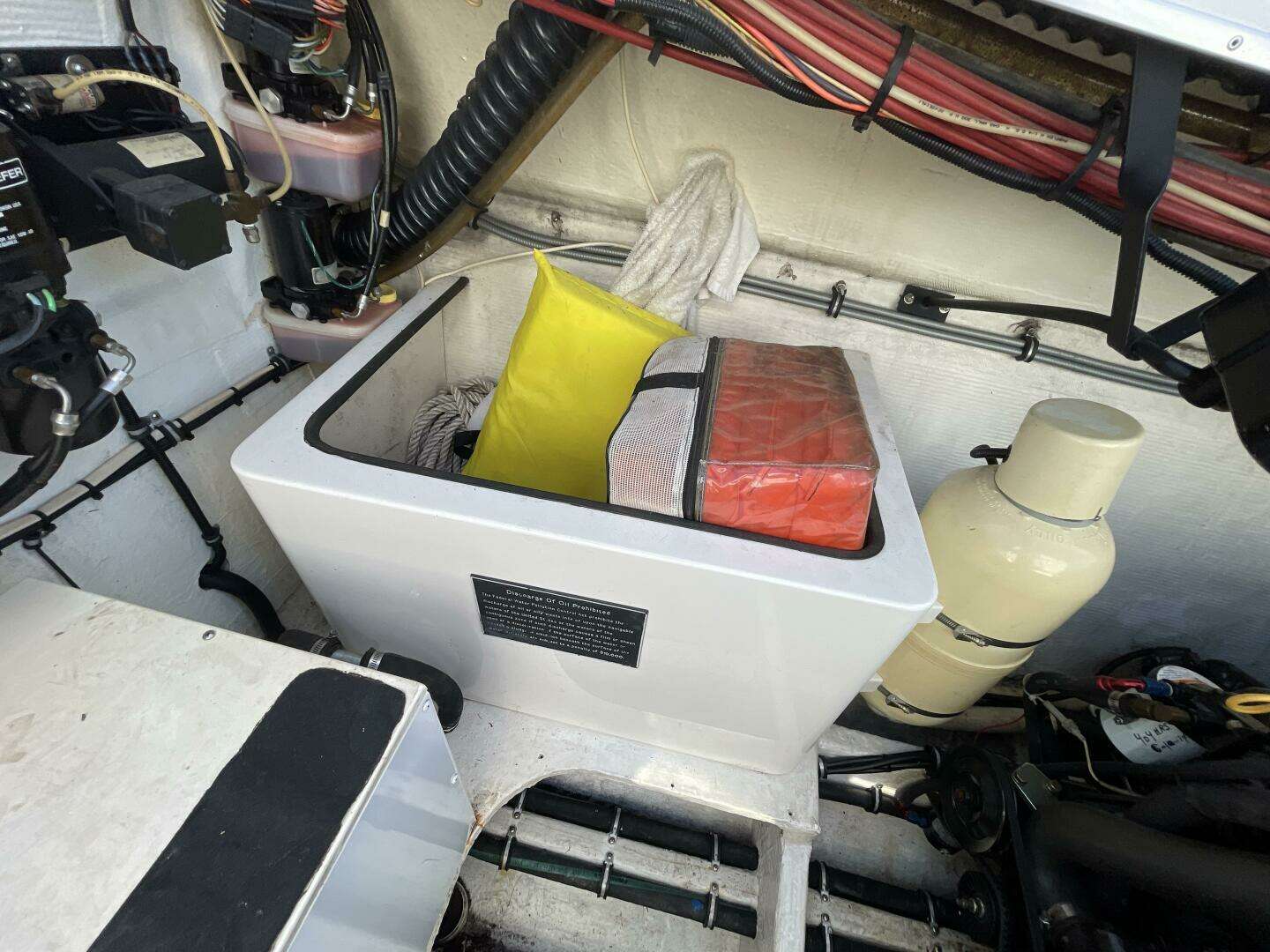 1993 Fountain 38 Sport Cruiser - Image 26