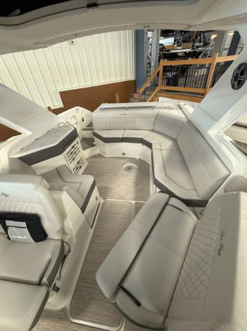 2026 Sea Ray SLX 310 - 5