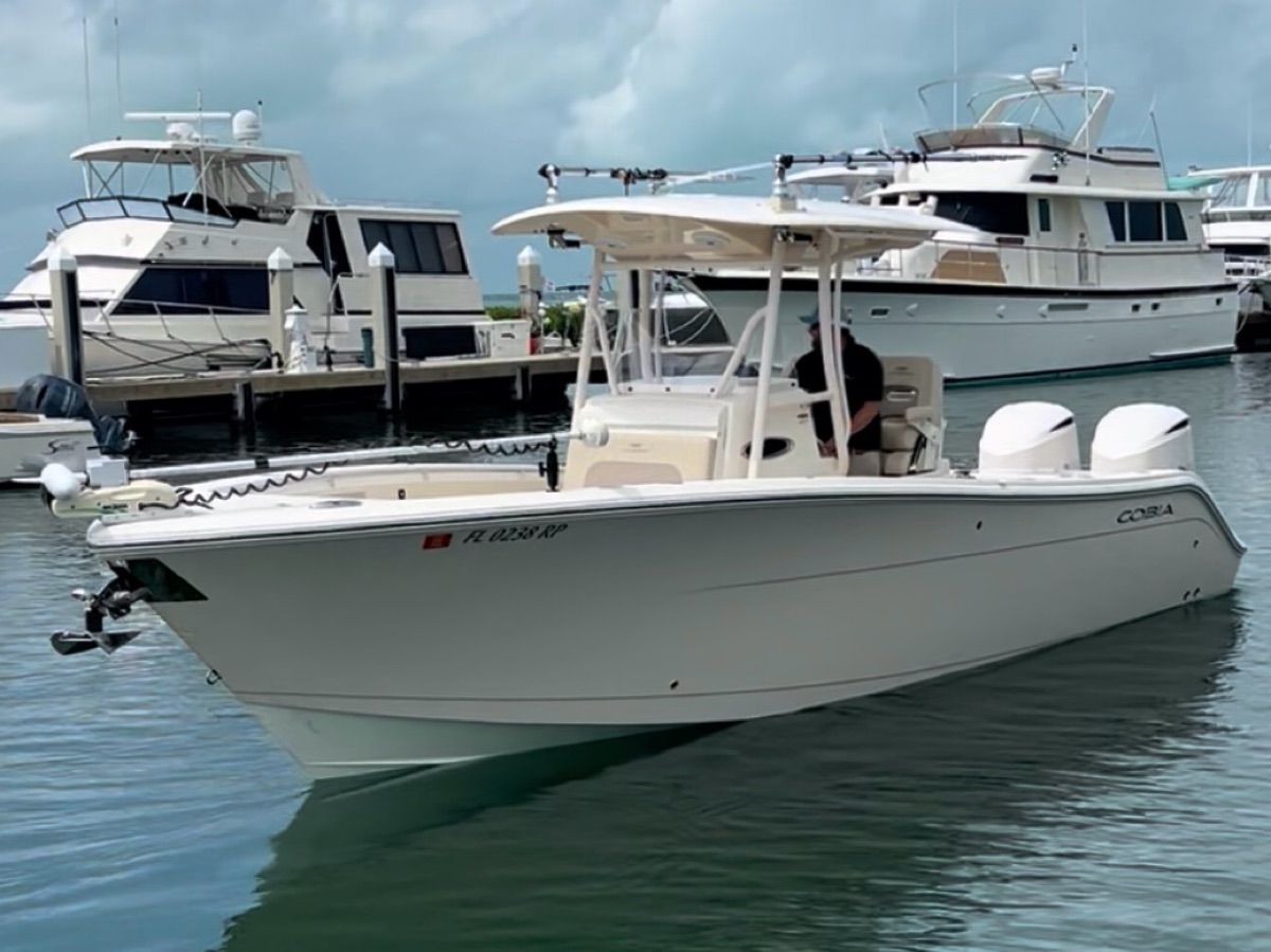 2018 Cobia 277 Center Console