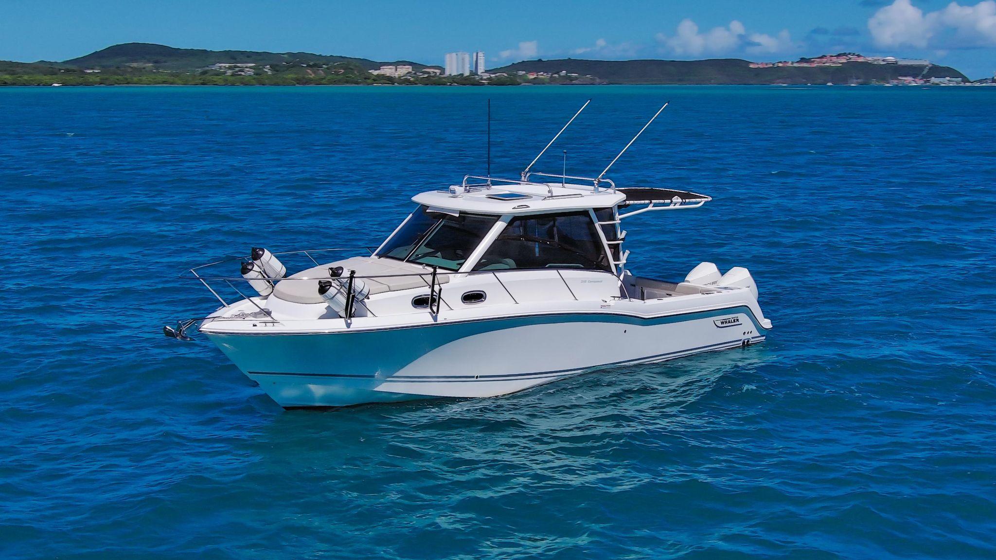 2013 Boston Whaler 315 Conquest