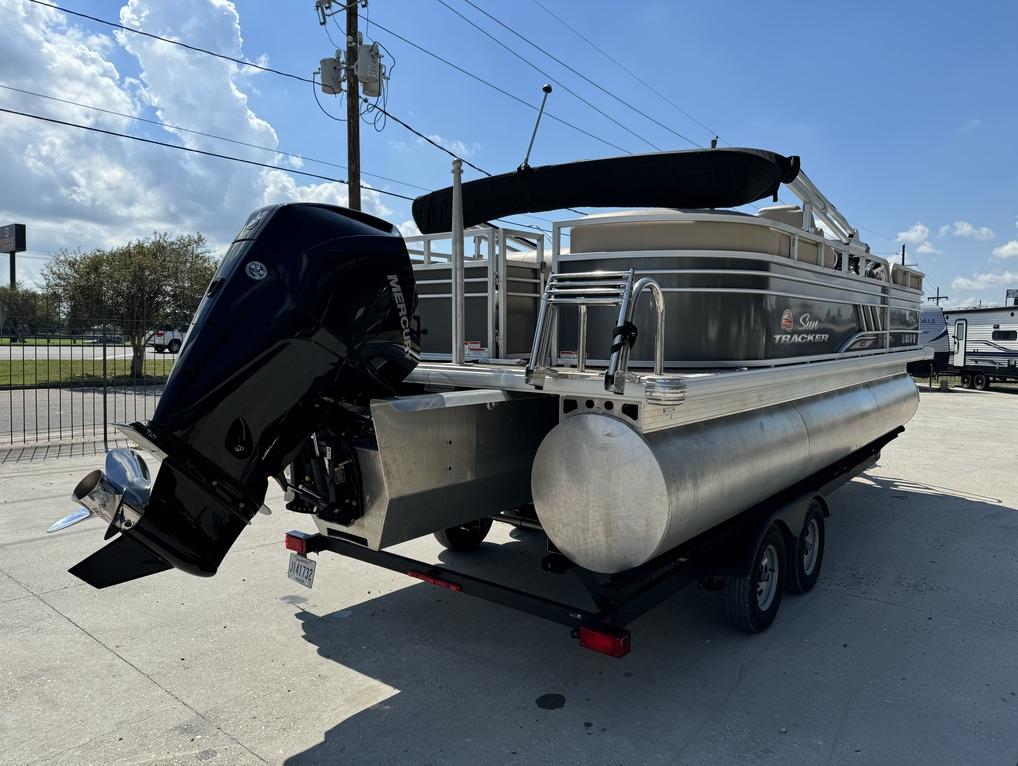 2023 Sun Tracker Party Barge 22 RF XP3 - 5