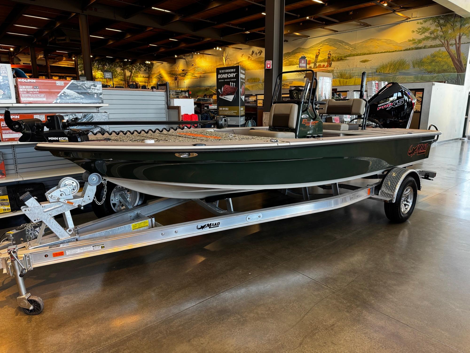 2025 Mako 18 Pro Skiff Backwater Edition