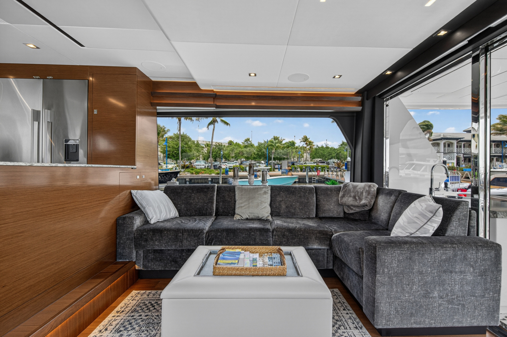 2021 Ocean Alexander 70E - Image 14