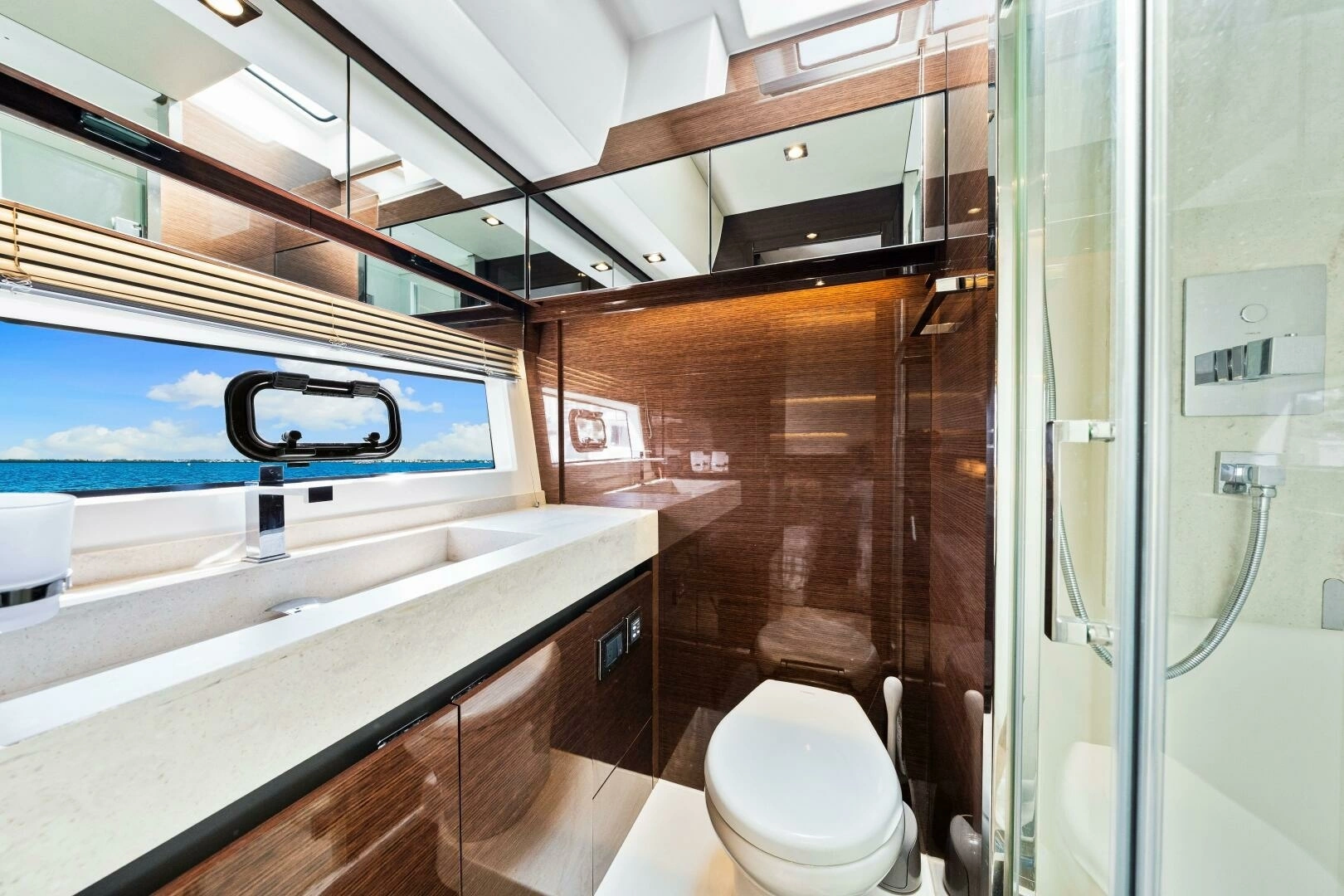 2019 Prestige 630 Flybridge - Image 53