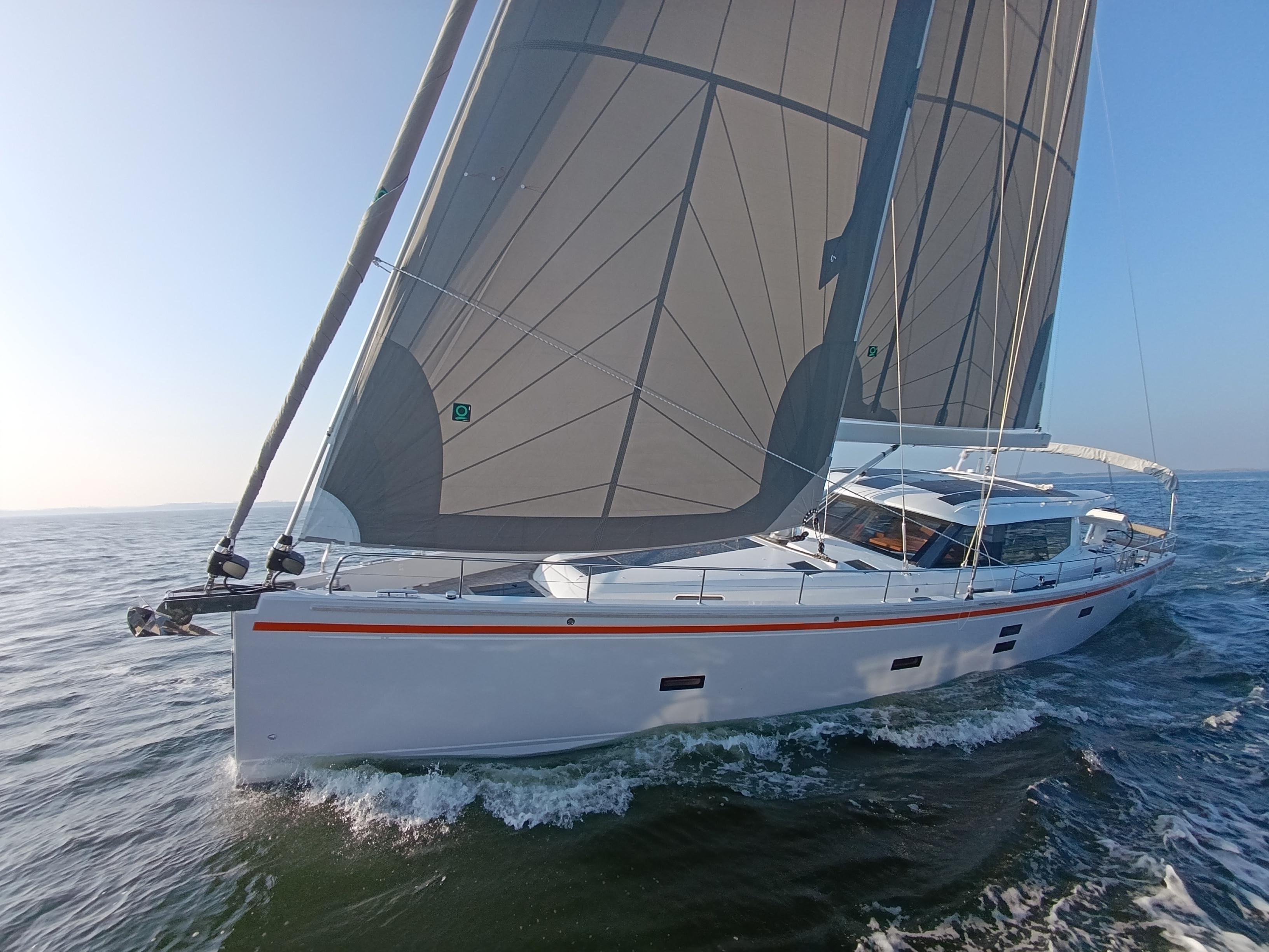 2024 Moody Decksaloon 54