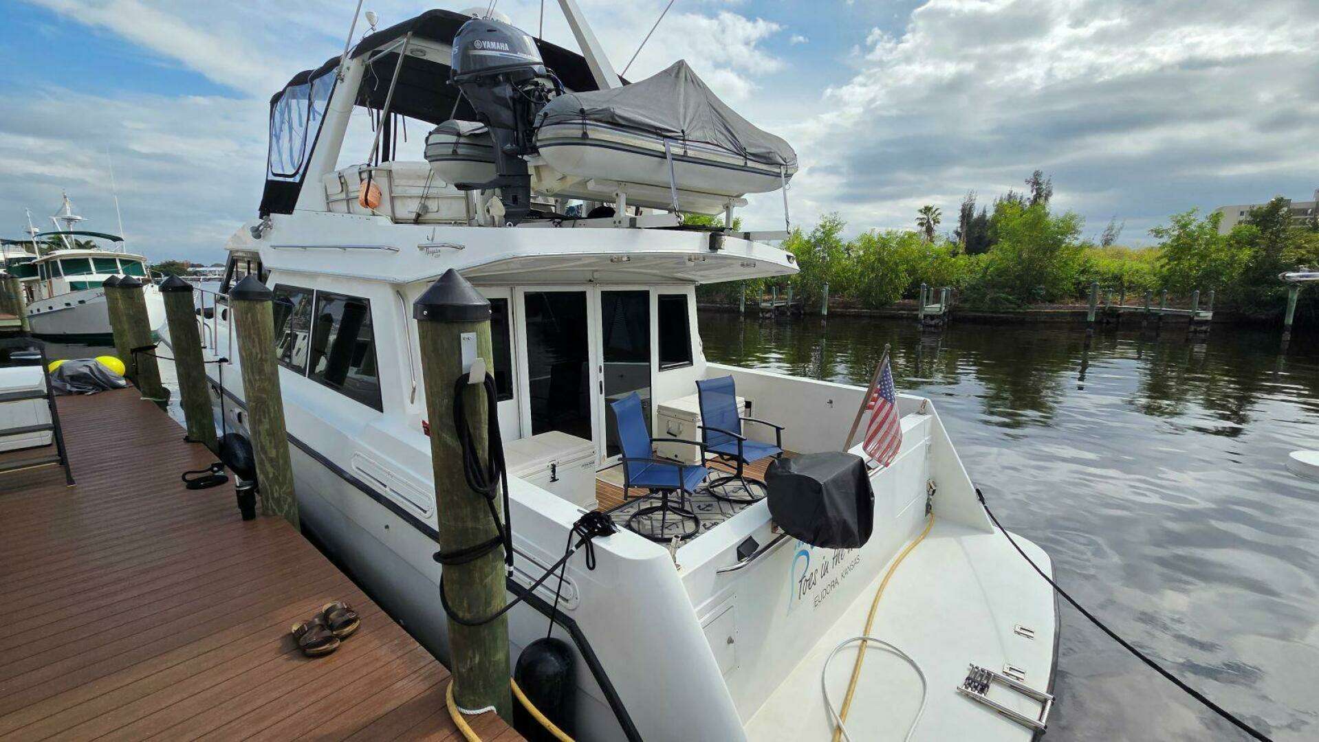 1998 Navigator 5300 - Image 17