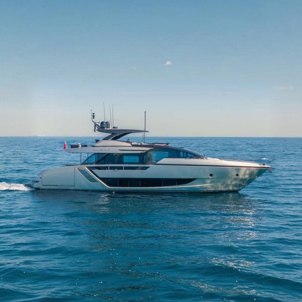 2026 Riva 82' Diva
