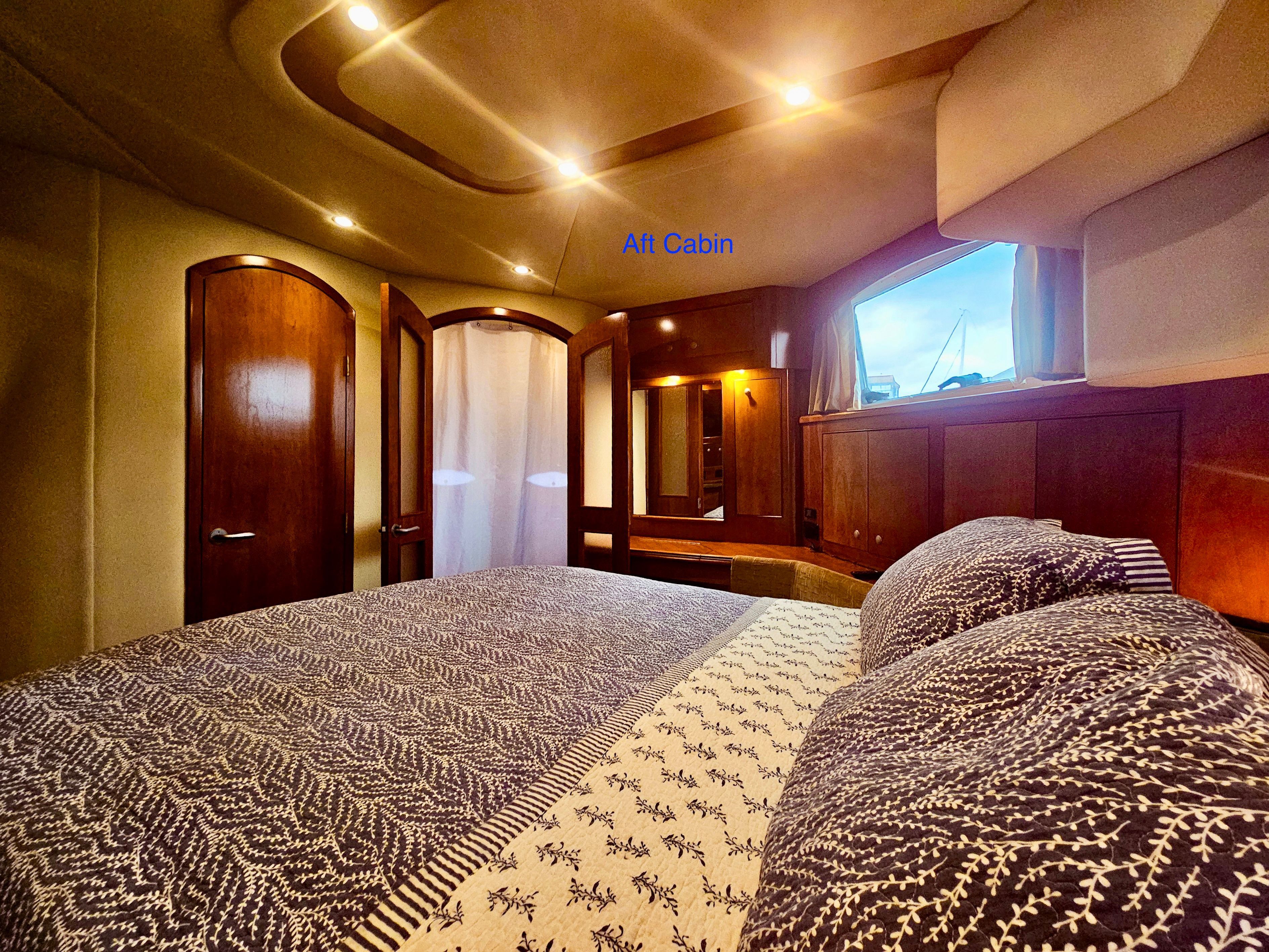2008 Cruisers Yachts 455 Express Motoryacht - 40
