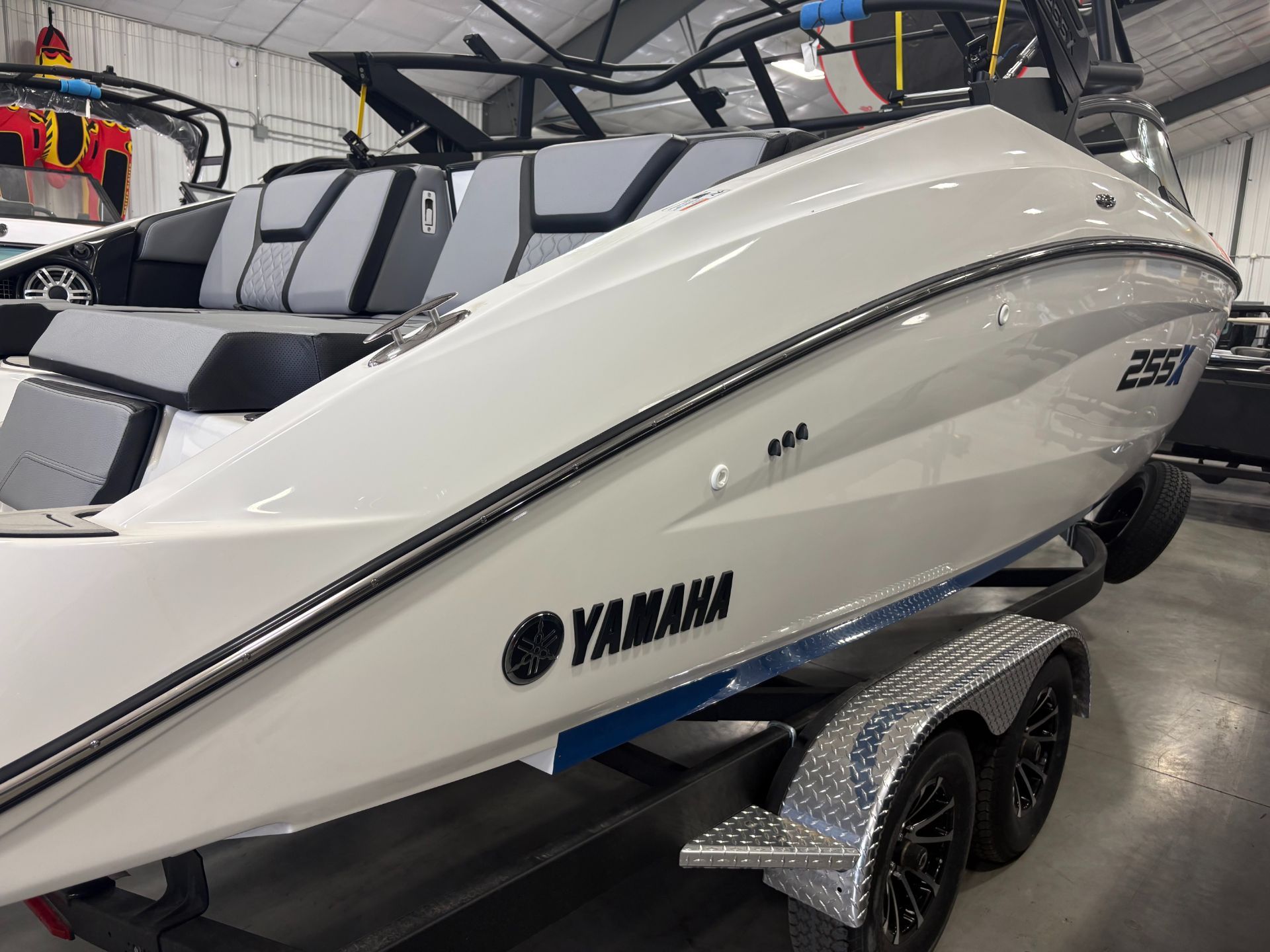 2026 Yamaha Boats 255XE
