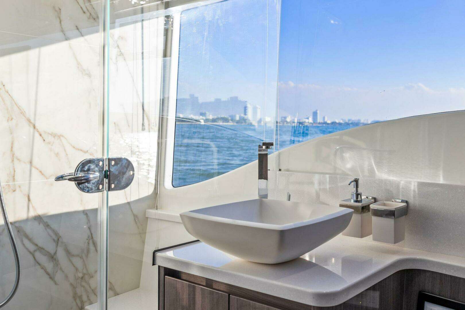 2025 Galeon 50 FLY - Image 45