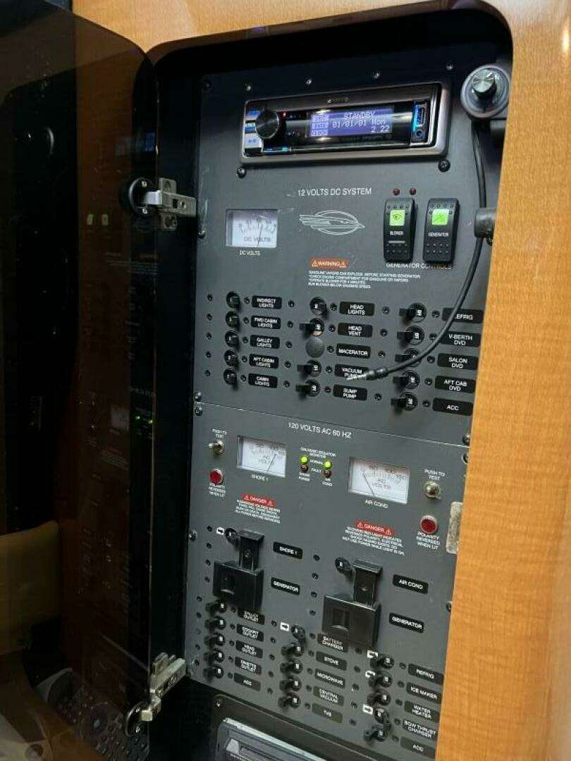2008 Chaparral 350 Signature - Image 39