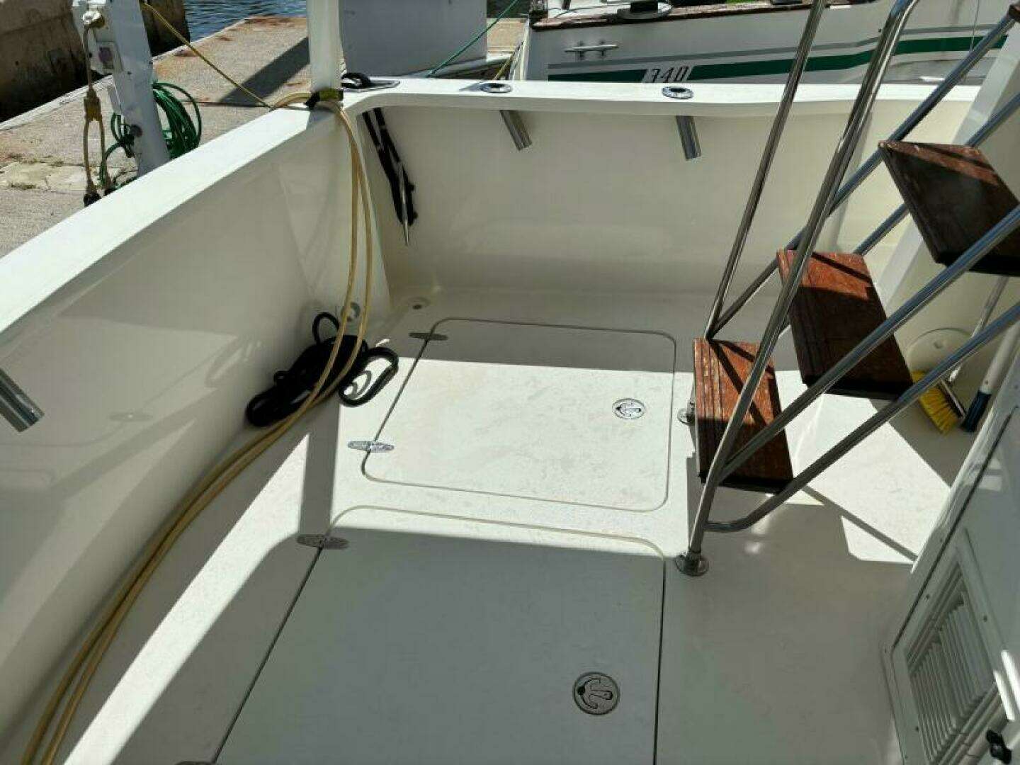 2004 Sabreline 36 Sedan - Image 23