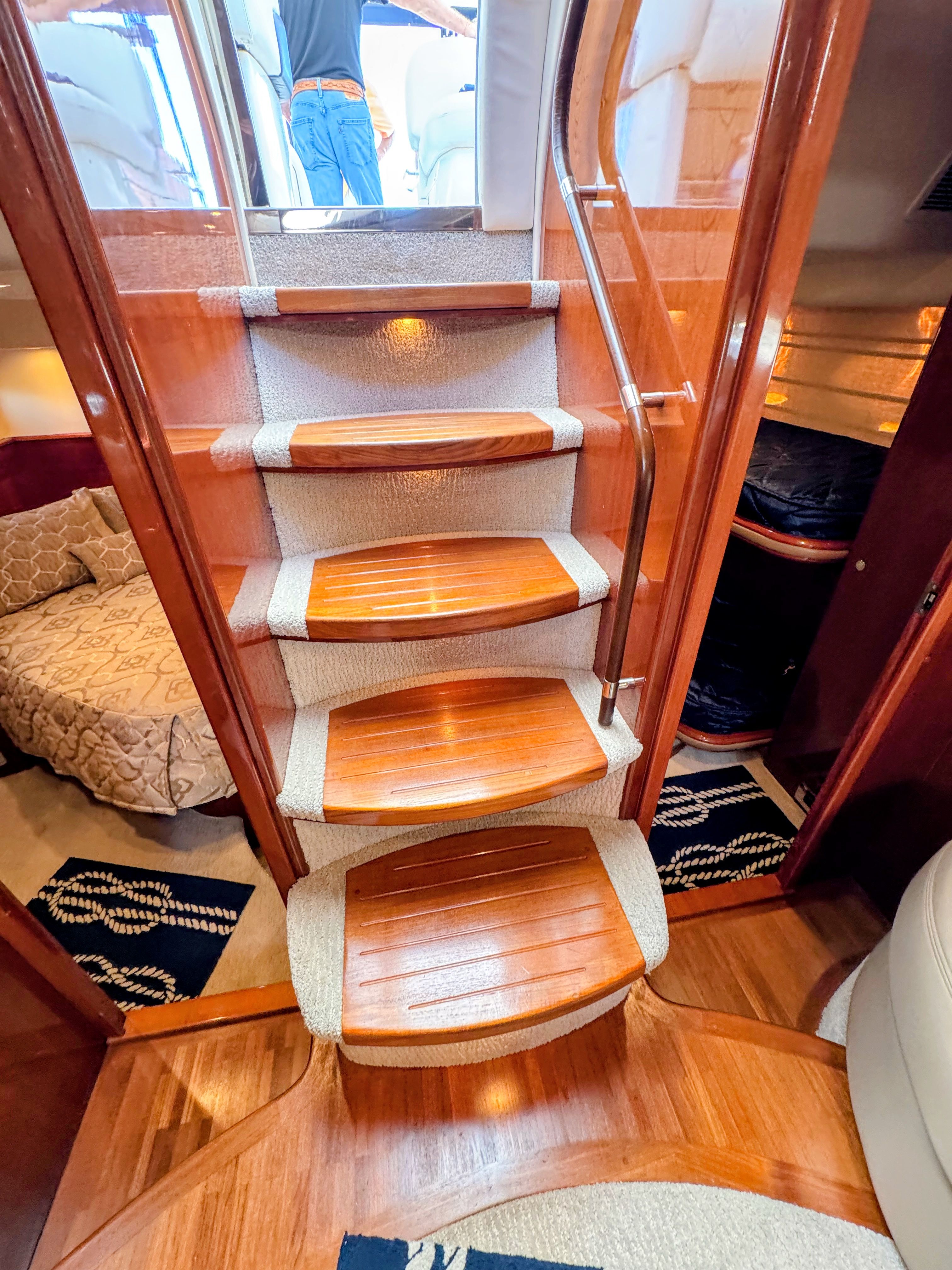 2004 Viking Princess V58 - 34