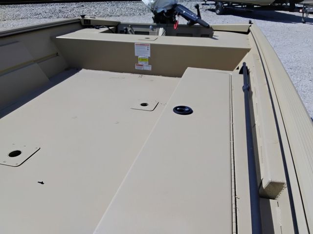 2025 Lowe RX1760 - 4