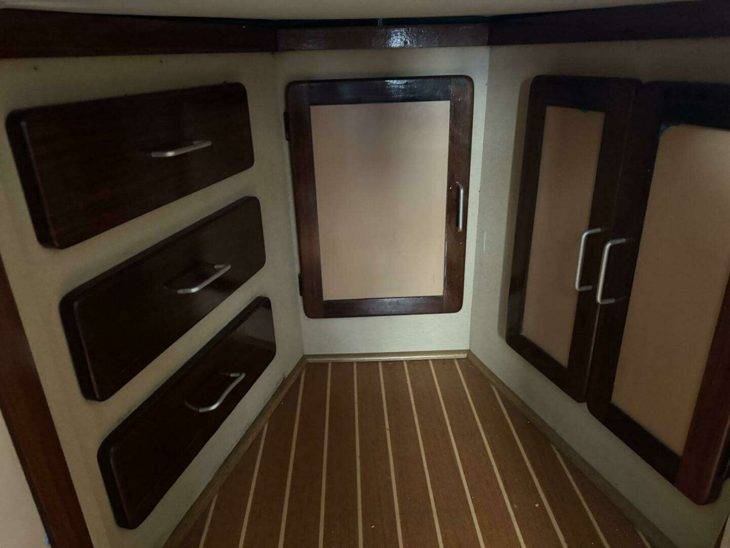 1984 Mainship 34 MK 111 - Image 77