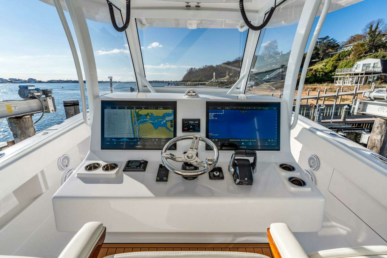 2025 Front Runner 43 Catamaran - Image 39