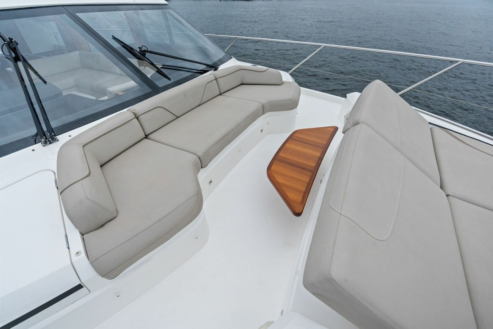 2020 Princess S62 Sportbridge - Image 20