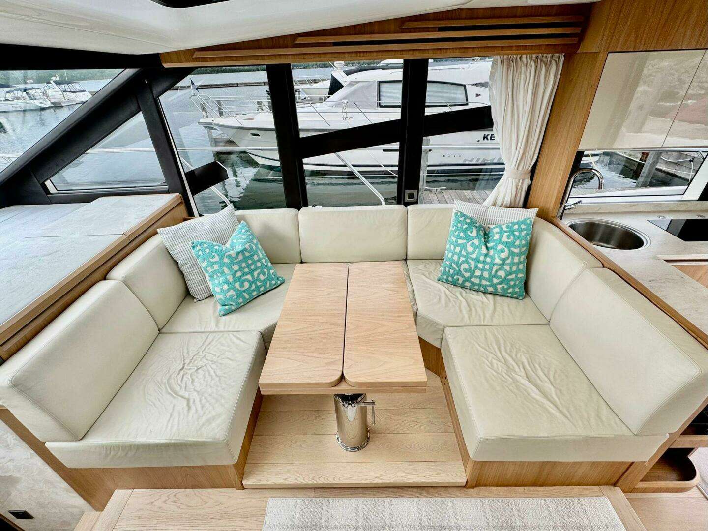 2016 Absolute 45 Sport Yacht - Image 86