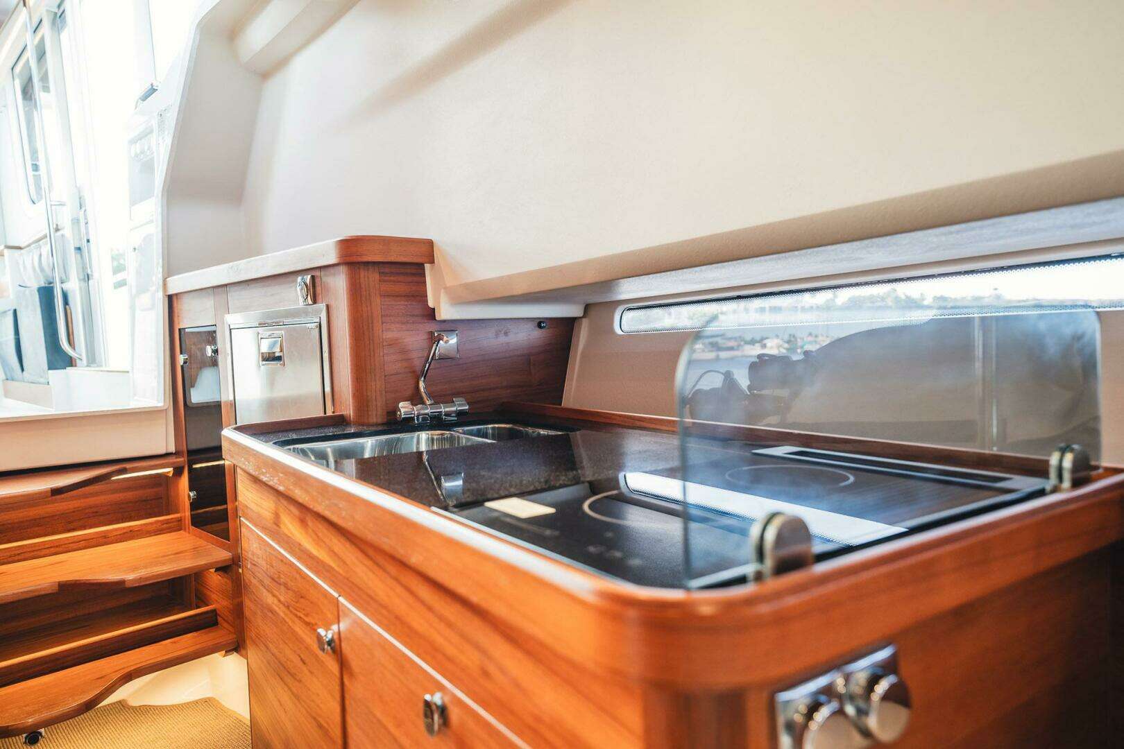 2021 Nimbus C-11 - Image 26
