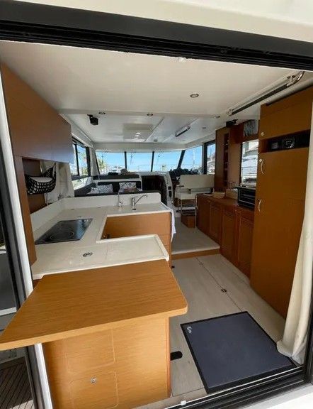 2021 Beneteau Swift Trawler 41 Fly - 10