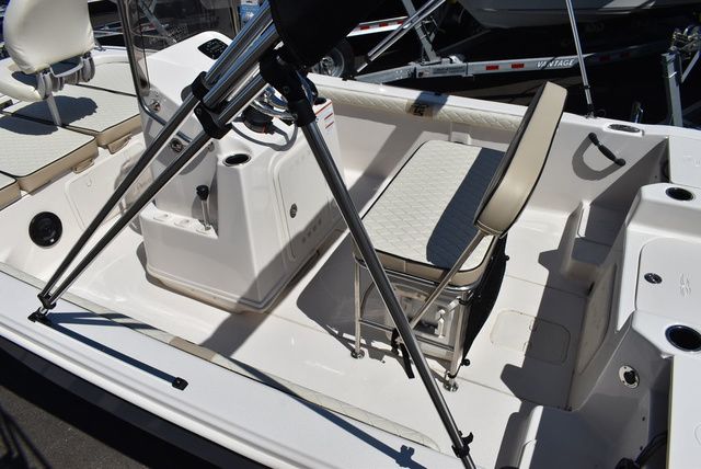 2022 Carolina Skiff 17 LS - 12