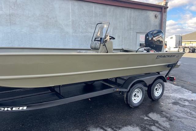 2026 Tracker Grizzly 2072 CC