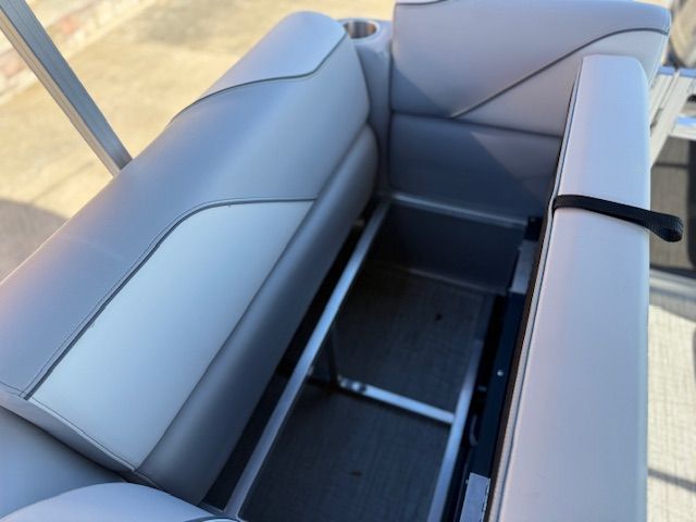 2026 Avalon Venture Quad Lounge - 19' - 11