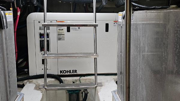 2000 Carver 450 Voyager Pilothouse - 64