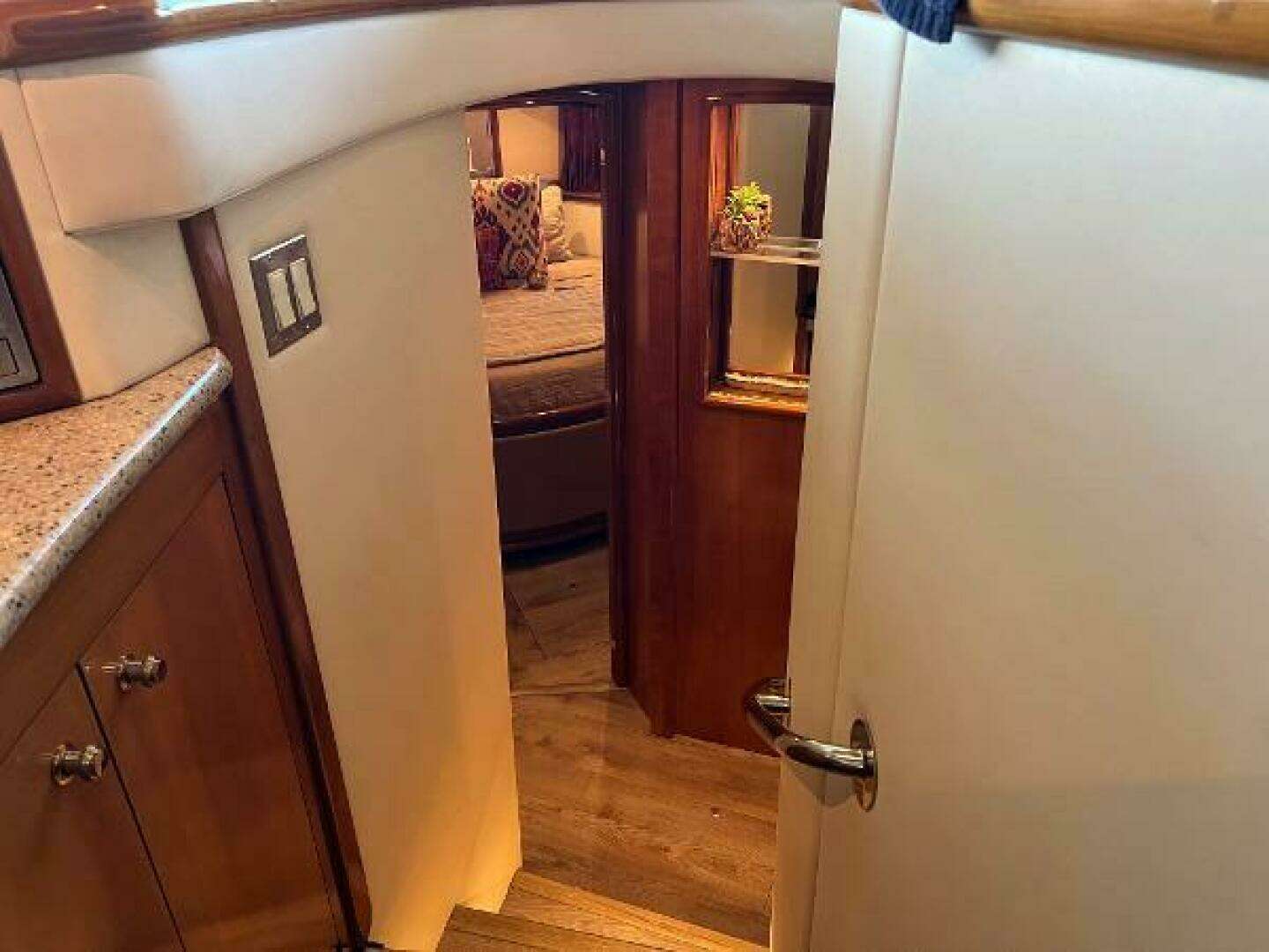 2001 Carver 450 Voyager Pilothouse - Image 65