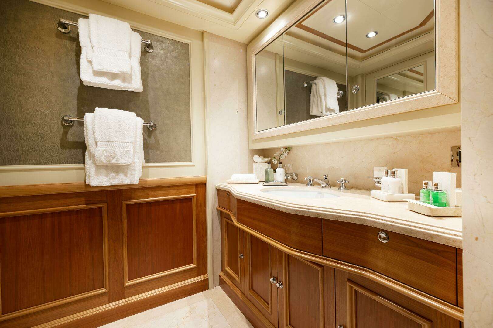2007 CRN Pilothouse - Image 25