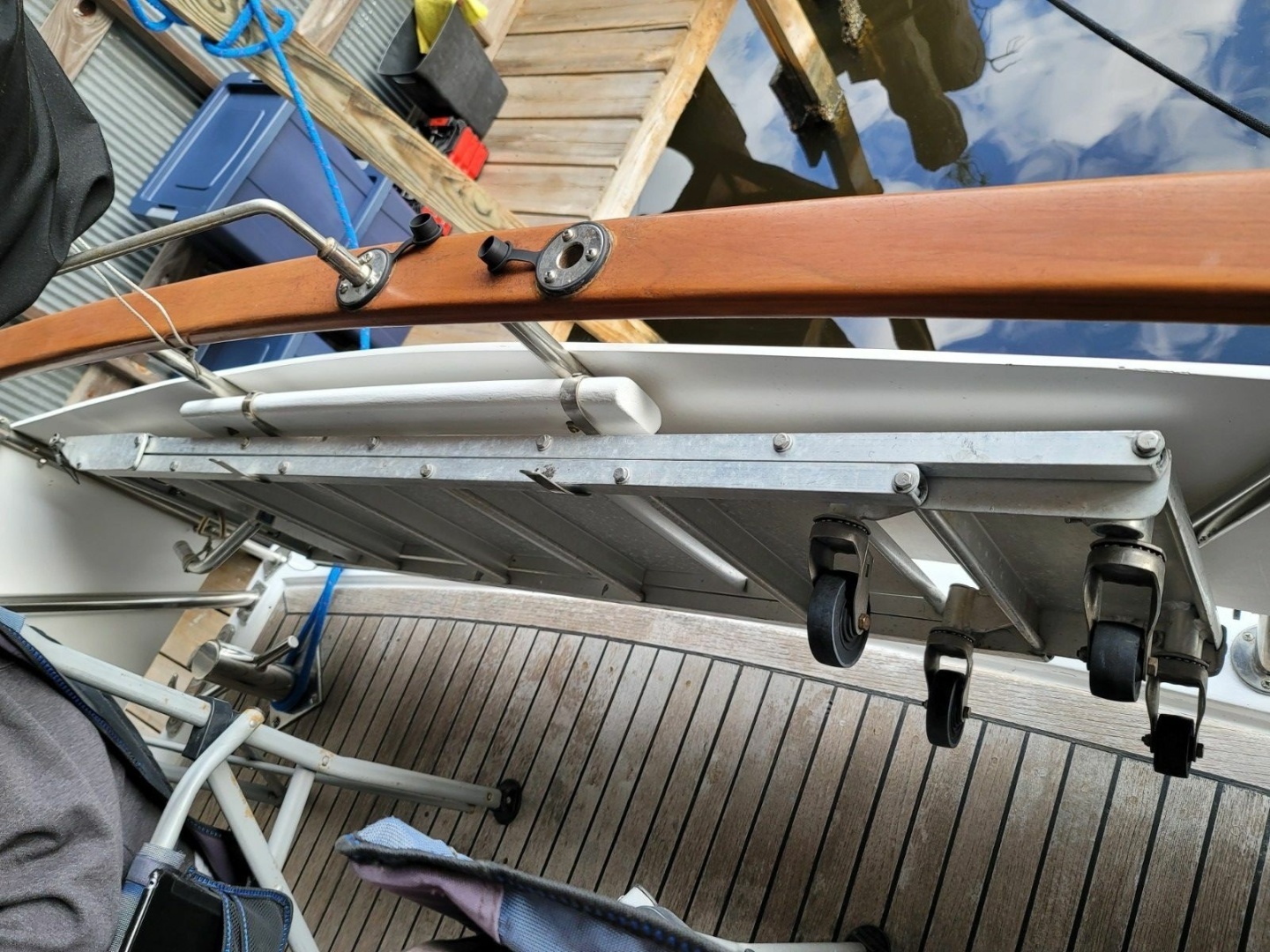 1990 DeFever Offshore Cruiser - Image 51